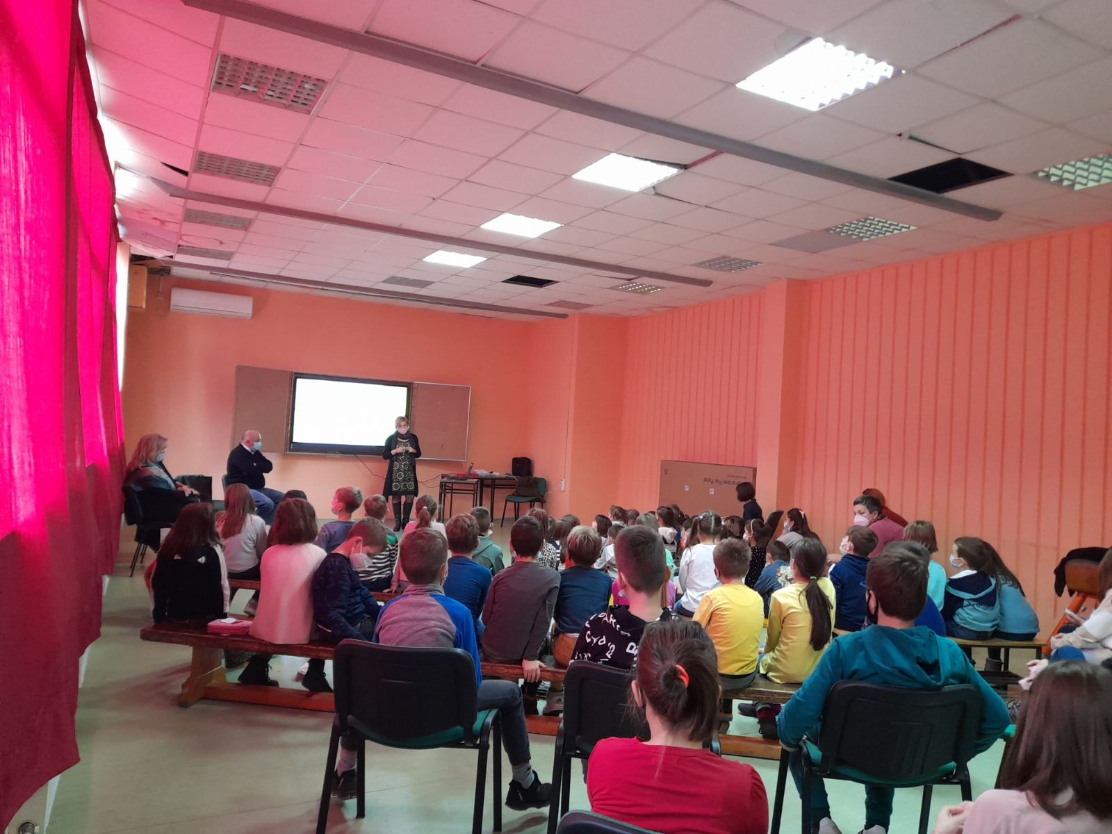 Vujović: Počela prva predavanja u okviru ekološke sekcije u osnovnim školama