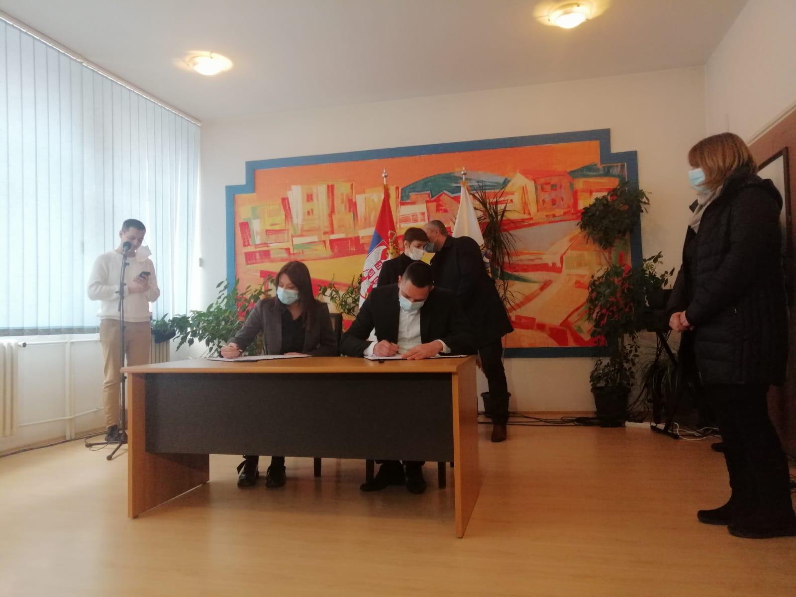 Министарка Вујовић: За чистији ваздух у Косјерићу улажемо више од 40 милионa динара