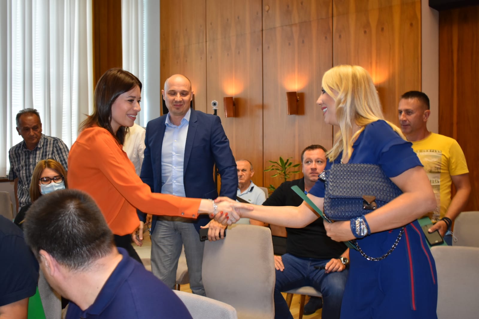 Vujović potpisala ugovore, reciklerima dve milijarde dinara