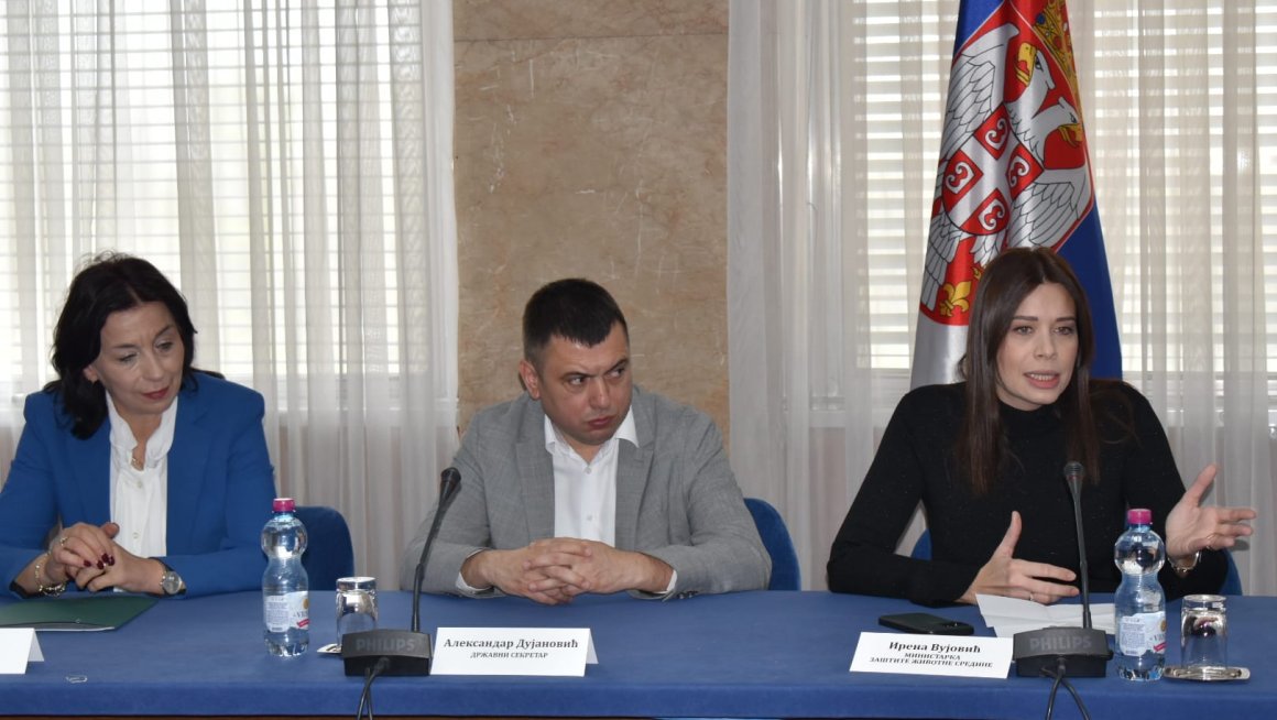 Vujović ugovori 1.jpg