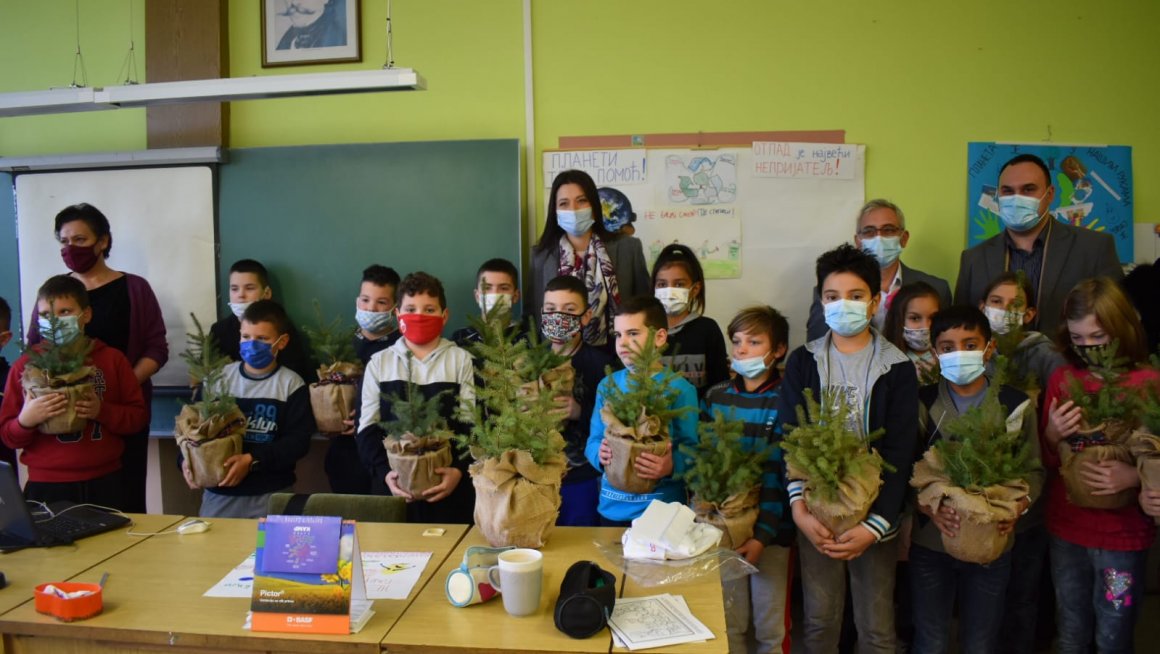 Вујовић у Опову: Пројекти за чистији ваздух залог за будућност