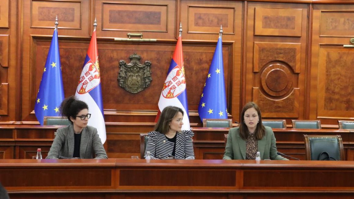 Сара Павков