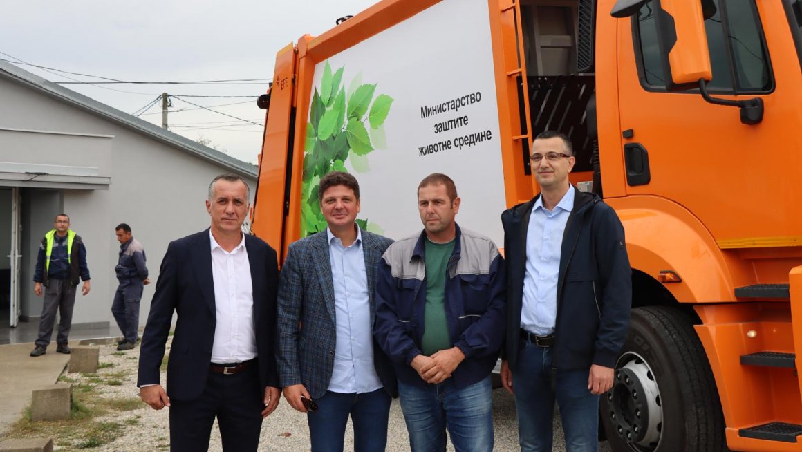 Југовић Кнић 1.jpg