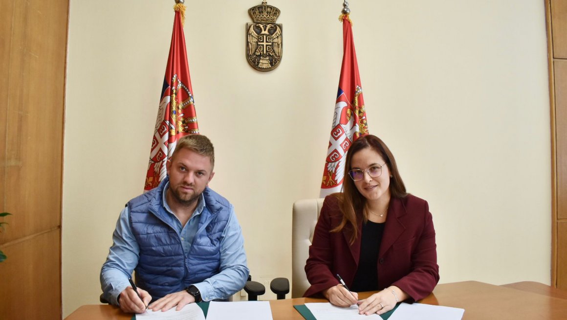 Sara Pavkov Sara Pavkov